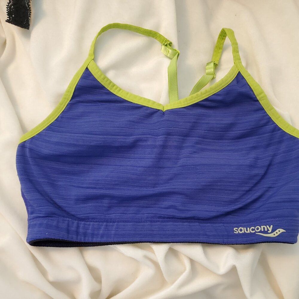 SAUCONY Seamless Adjustable Shoulder Sports Bra Size
